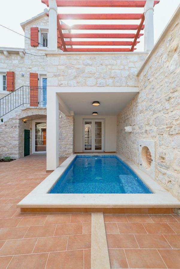 Holiday Home Rocca Supetar Buitenkant foto