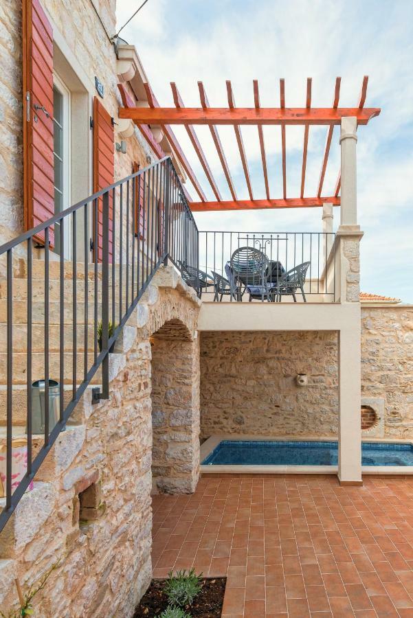 Holiday Home Rocca Supetar Buitenkant foto