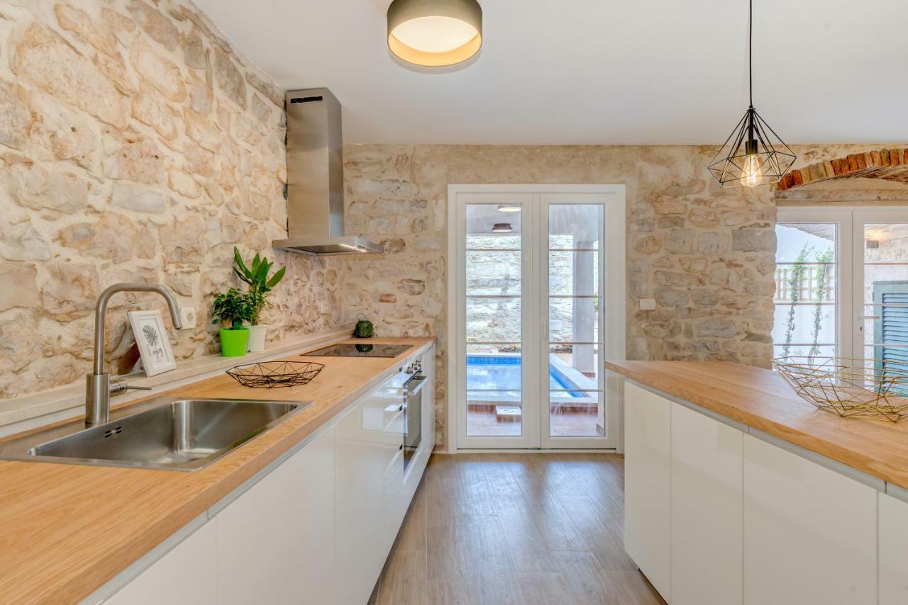 Holiday Home Rocca Supetar Buitenkant foto